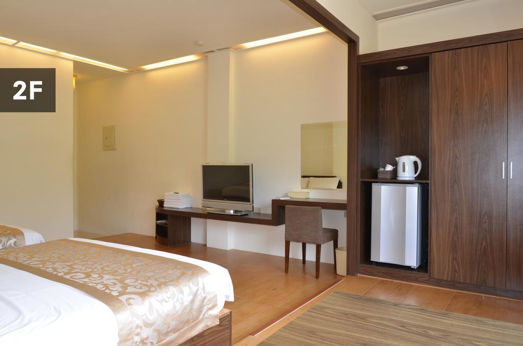 The Blue Lagoon B&B Fengbin Exterior photo